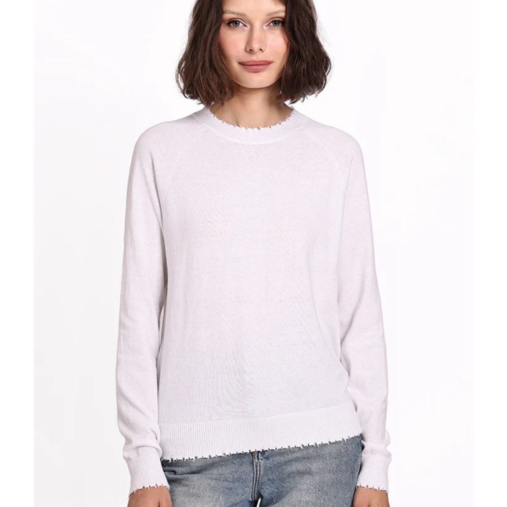 Minnie Rose Soft White Crew Neck  100% cashmere Sweater, S
